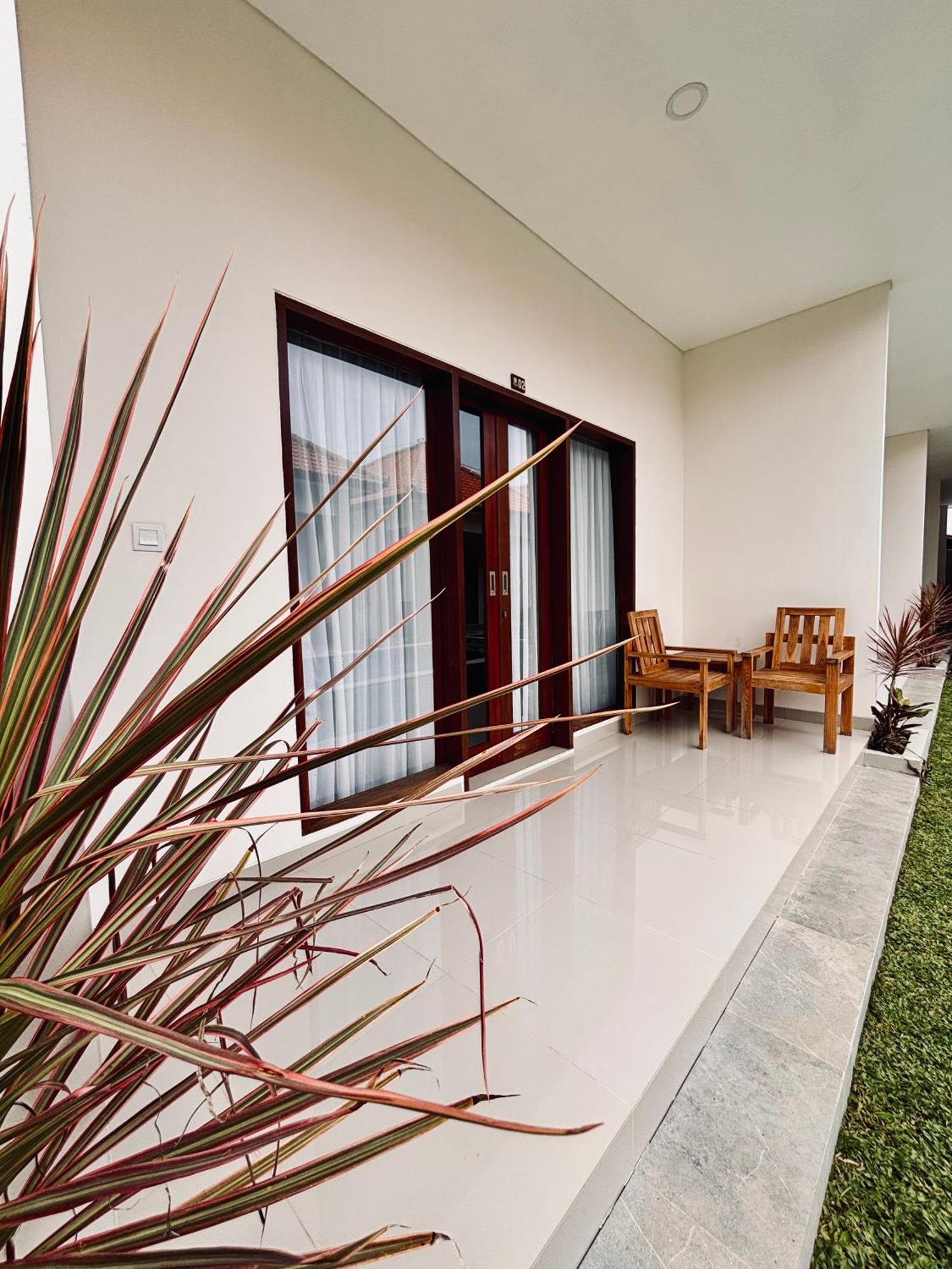 Kampana Homestay Uluwatu Exterior foto