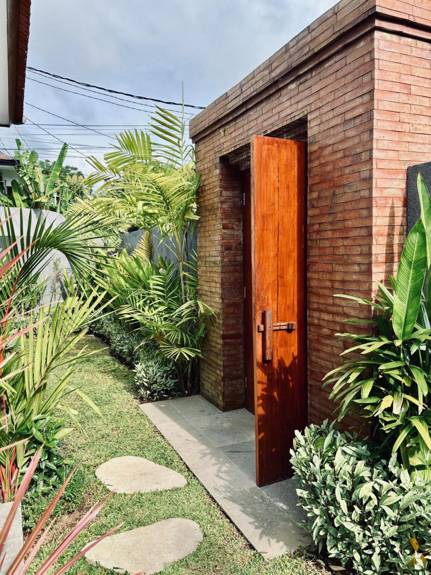 Kampana Homestay Uluwatu Exterior foto
